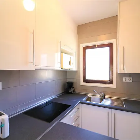Holiday home Near River Empuriabrava